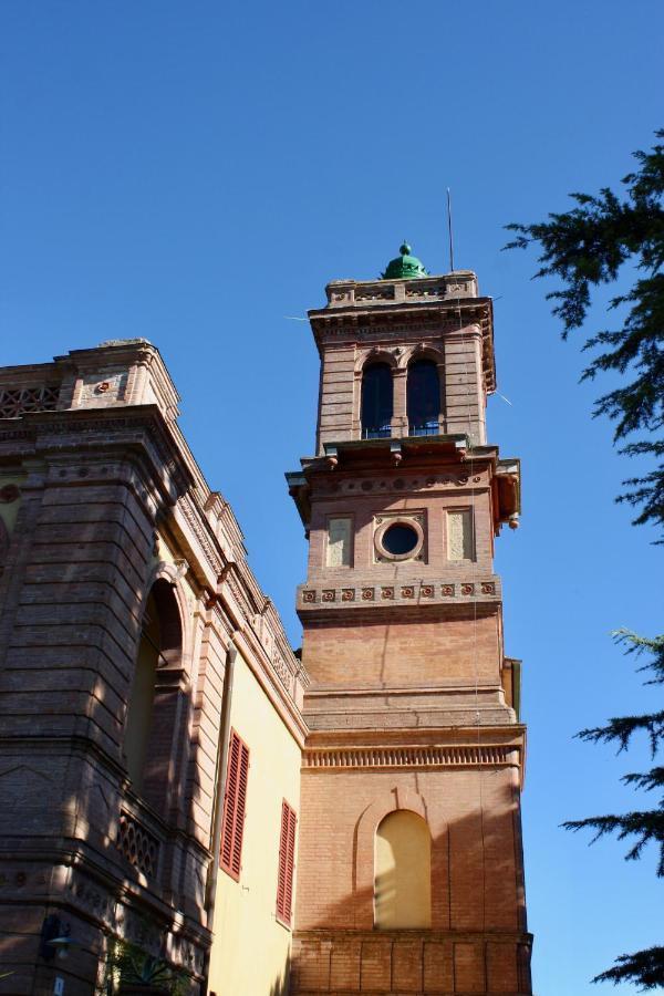La Torre Di Caprera Apartman Siena Kültér fotó