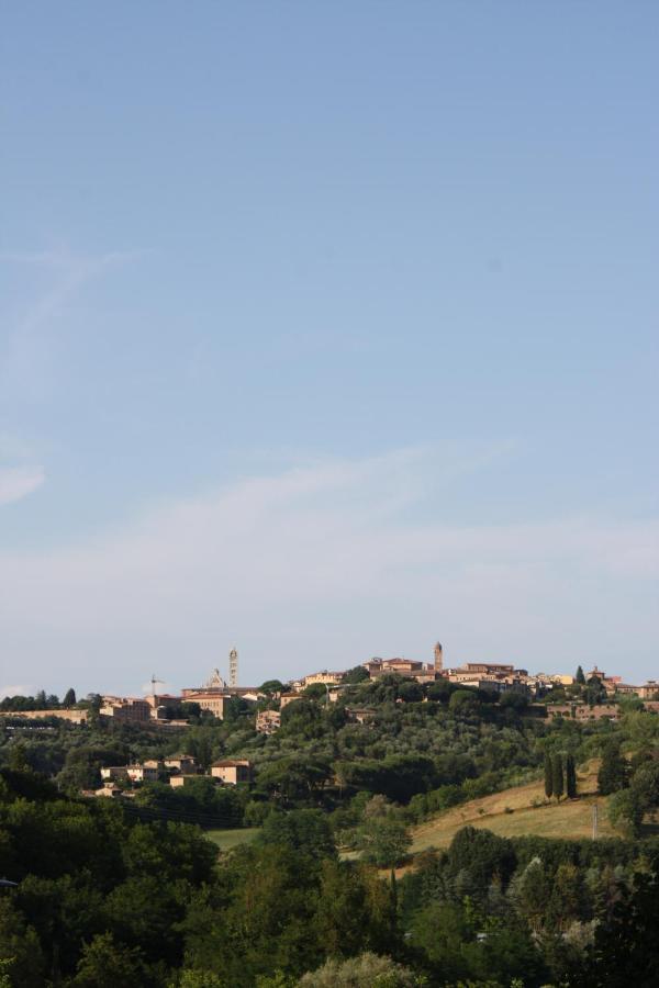 La Torre Di Caprera Apartman Siena Kültér fotó