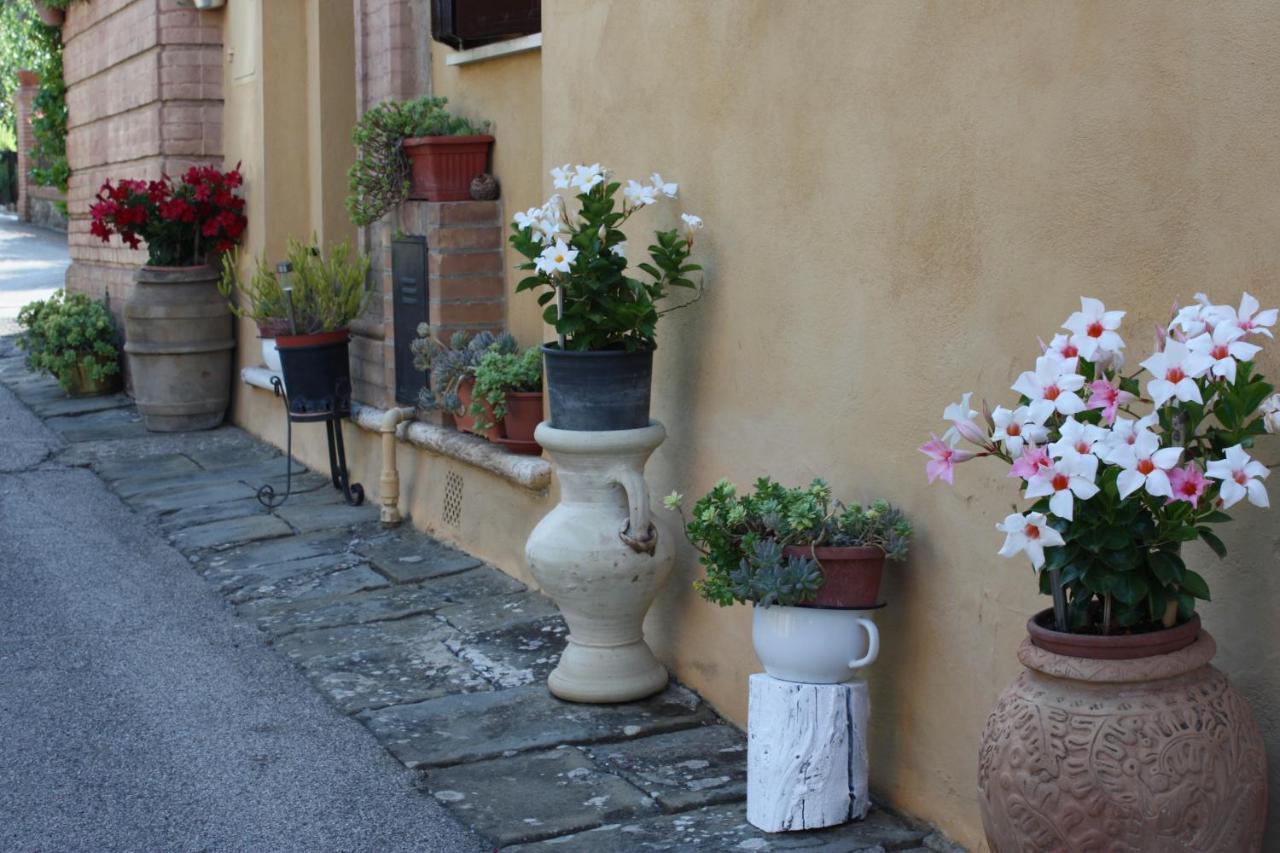 La Torre Di Caprera Apartman Siena Kültér fotó