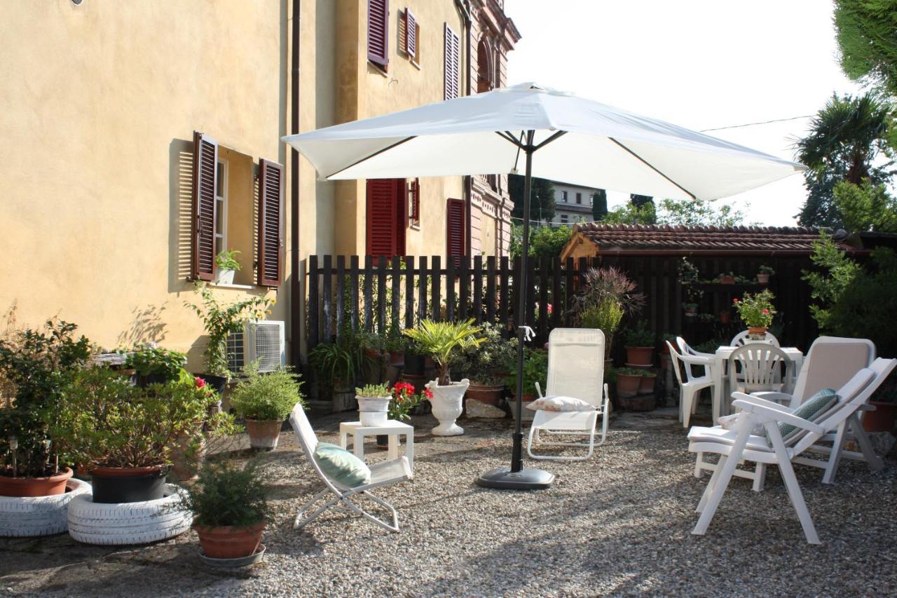 La Torre Di Caprera Apartman Siena Kültér fotó