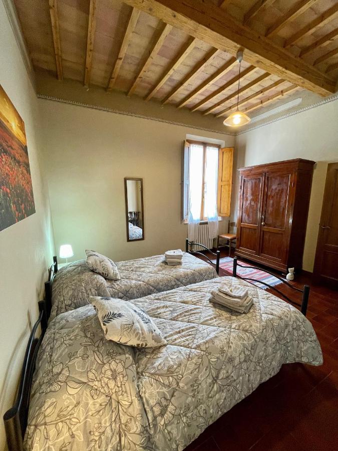 La Torre Di Caprera Apartman Siena Kültér fotó