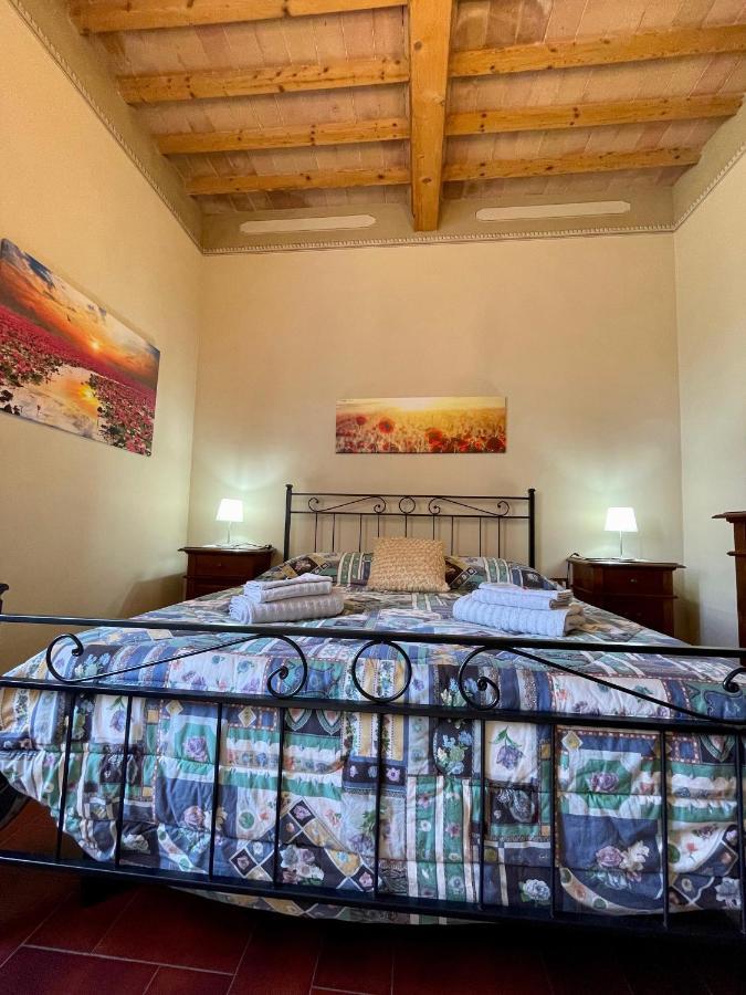 La Torre Di Caprera Apartman Siena Kültér fotó