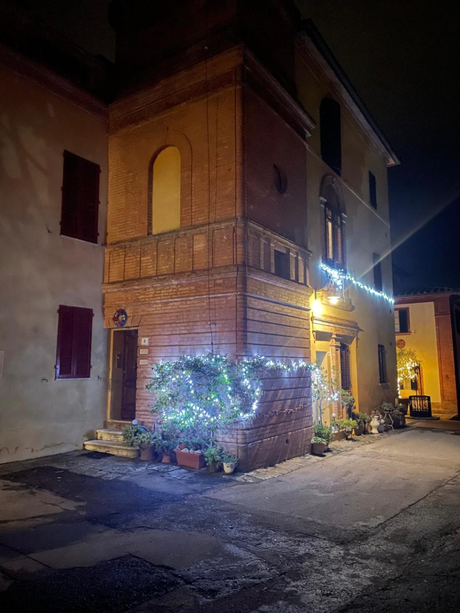 La Torre Di Caprera Apartman Siena Kültér fotó